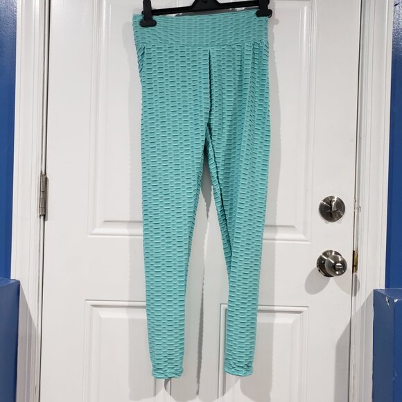 Viral Booty Scrunch Leggings large - Picture 3 of 10